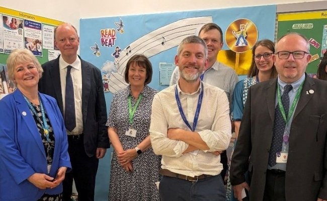 Cllr Isobel Darby, Chief Medical Officer Professor Chris Whitty, Cllr Carol Heap, Director of Public Health David Munday, and Cllr Peter Brazier.