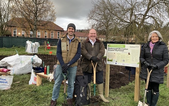 Darran Eggleton (PGS), Cllrs Broom & Jordan planting at Desborough Rec Tiny Forset